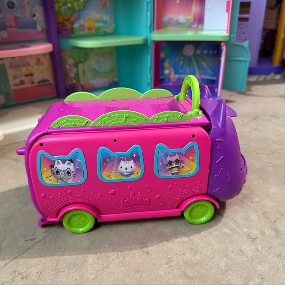 Gabby’s Dollhouse ULTIMATE Mega Bundle – House, all rooms, bus, pool, garden - Picture 4 of 9